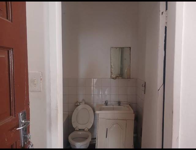 1 BEDROOM APARTMENT FOR SALE IN HILLBROW